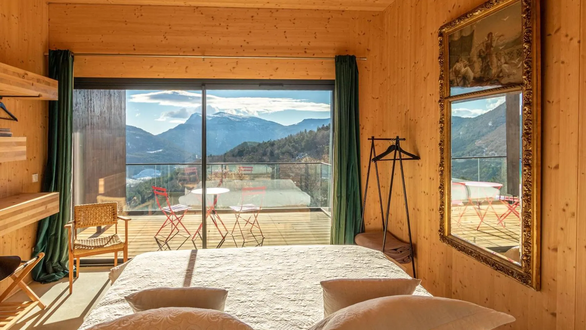 Maison En Plein Coeur De La Drome Pour 8 Personnes Teyssieres